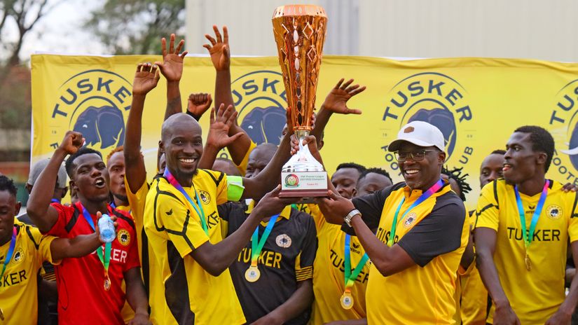 Humprey Mieno lifts the 2021/2022 title © Tusker
