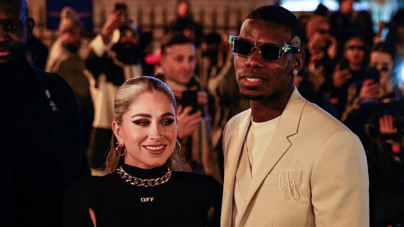 Pogba receives hero's welcome in Guinea