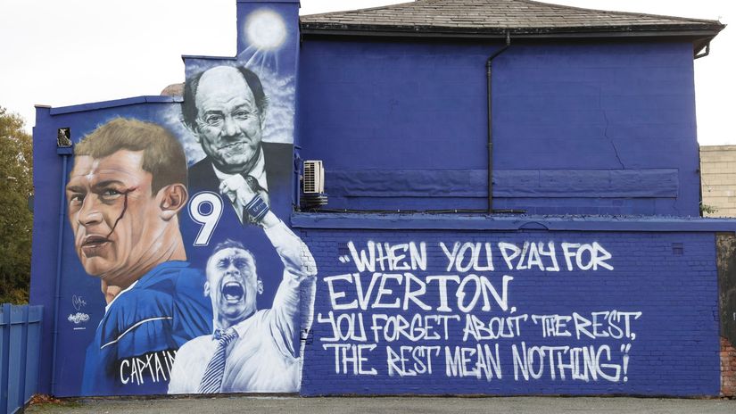 Big Dunc, probably the finest lad in the entire EPL, leaves his Goodison home in pursuit of managerial glory