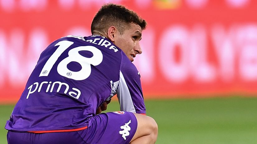 Torreira was annoyed to leave Fiorentina (©AFP)