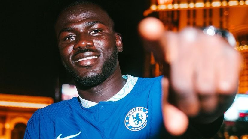 Koulibaly in Chelsea shirt (©ChelseaFC/Twitter)
