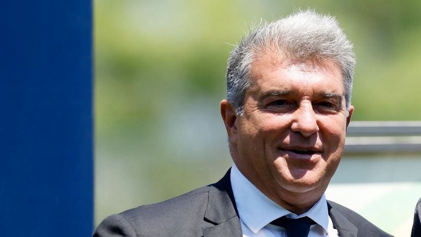 Laporta: Cruyff would like Lewa, we are grateful to him for putting up with Bayern's pressure for us