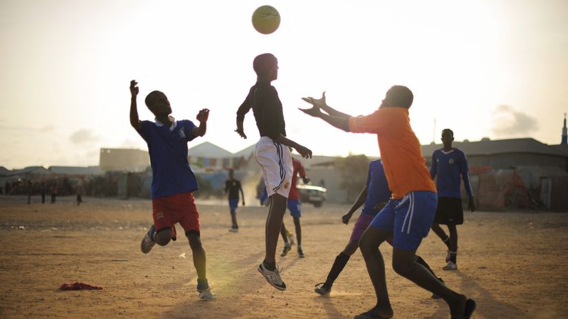 Tackling environment problems by scoring goals? A young Kenyan has a great idea!
