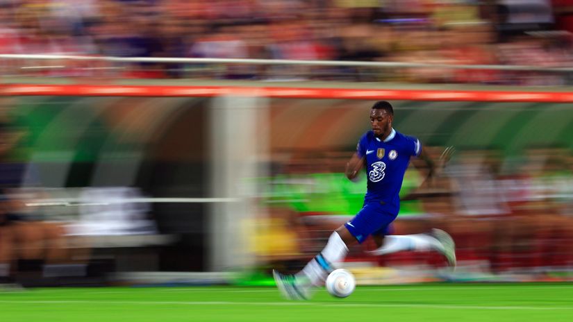 Hudson-Odoi in action for Chelsea (©Mike Ehrmann/Getty Images)
