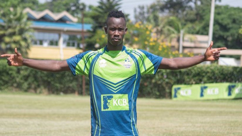 Striker Lokale ditches KCB