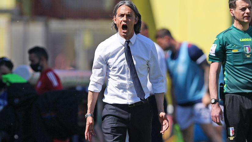 Pippo Inzaghi reacts (© Francesco Pecoraro/Getty Images)