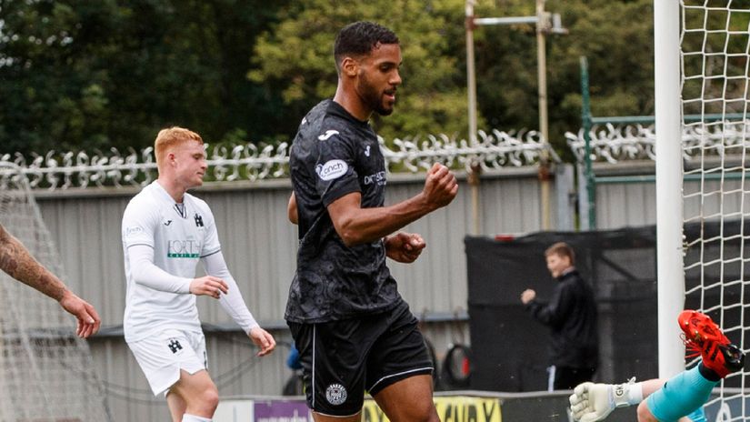 Kenyan forward earns praise from coach in Scotland