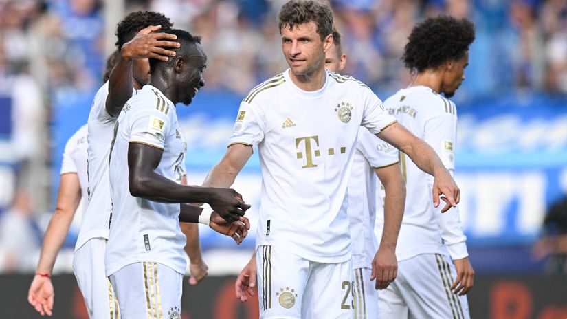 Bayern humiliate Bochum, Mane scores a brace