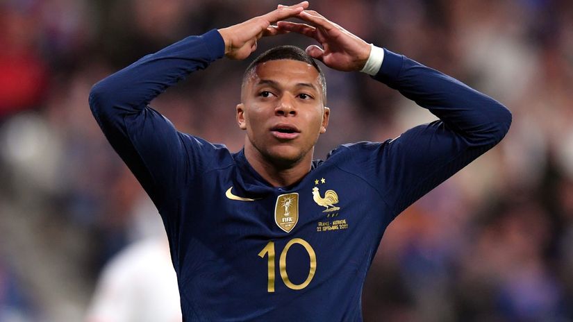 Kylian Mbappe playing for Les Bleus (©Aurelien Meunier/Getty Images)