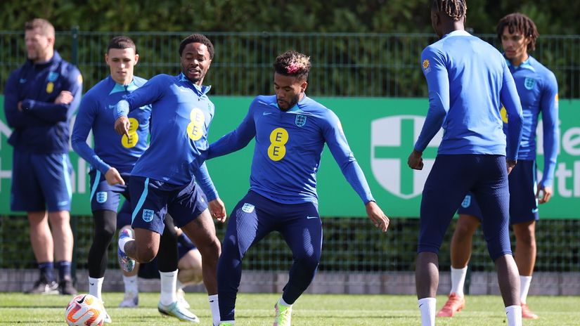 Foden, Sterling, James and TAA at England training season (©Alex Morton/Getty Images)