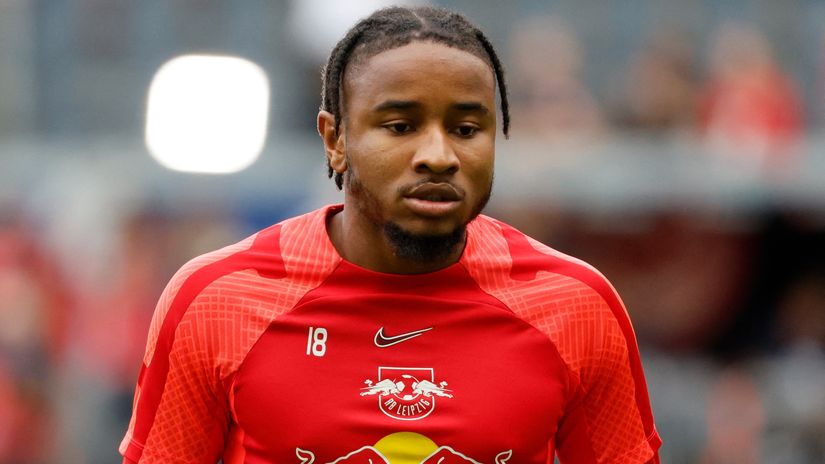 Nkunku passed secret medical checks to sign for Chelsea - clause 60,000,000 euros