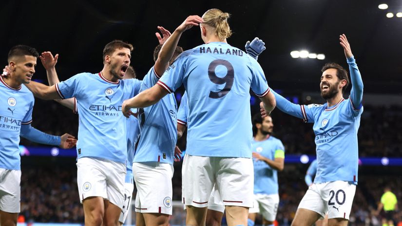 Haaland with his teammates (©Gallo Images)