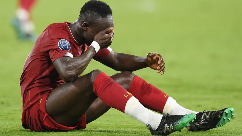 Sadio Mane in despair (© Francesco Pecoraro/Getty Images)