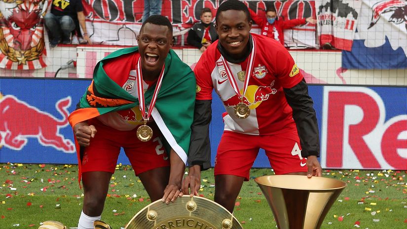 Daka (L) and Mwepu while at RB Salzburg (©AFP)