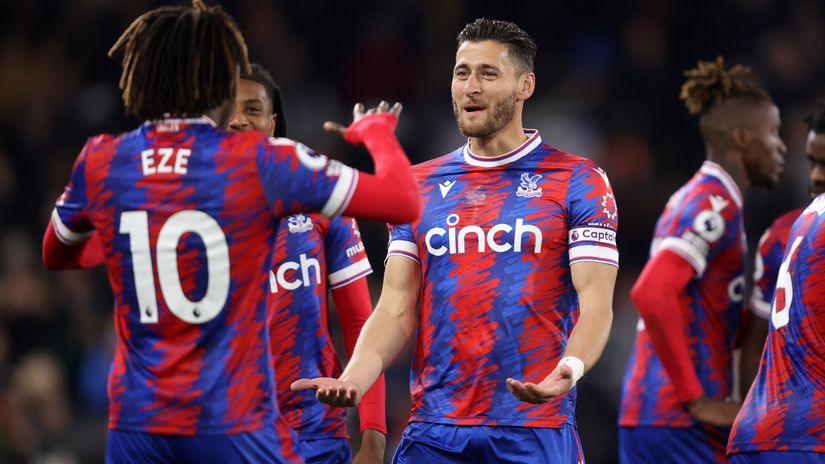 Eze celebrates after scoring the winning goal (©Julian Finney/Getty Images)