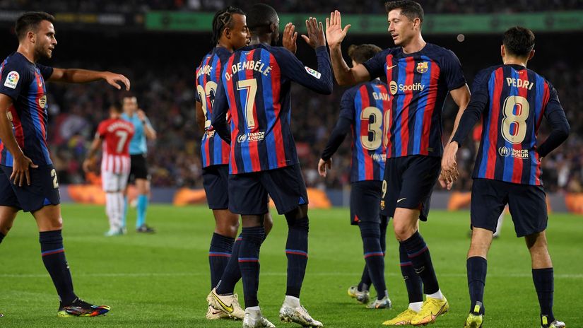 Another blitzkrieg win for Barca, Lewa and Dembele shine again