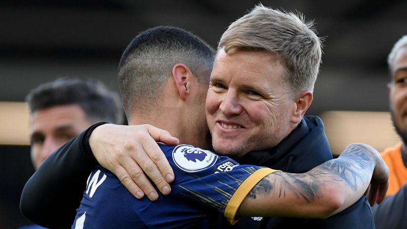 Miguel Almiron and Eddie Howe (©Getty Images)
