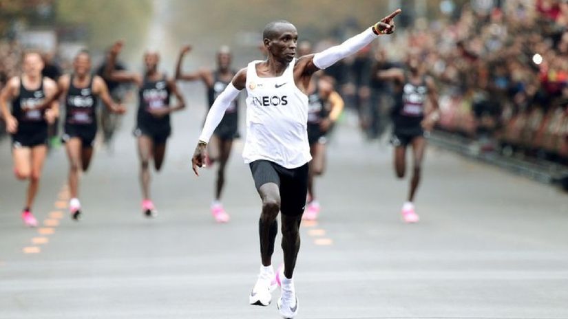 Kipchoge in final five-man list for the 2022 World Athlete of the Year award