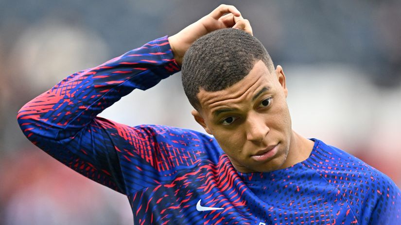 Mbappe wanted to leave PSG due to delay of one salary