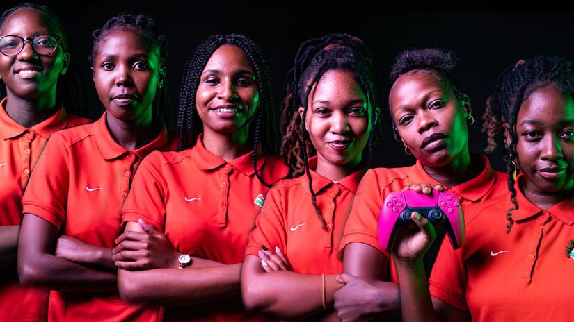 Shirley Adema, Elinah Kemunto, Magdalene Mumbi, Yvonne Nkatha, Maria Kiuru and Barbara Maush © Ignacio Hennigs