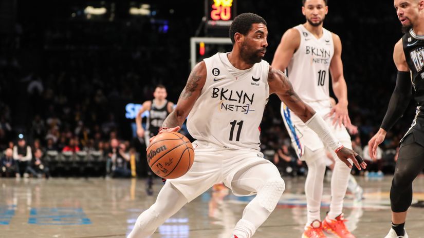 Kyrie is back, Warriors finally win away, MVP-less Nuggets beat Dallas