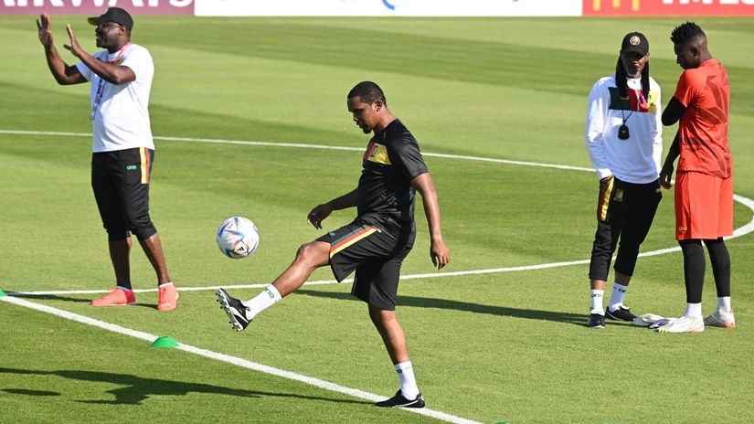 World Cup Pulse: Balling Eto'o joins Indomitable Lions' training