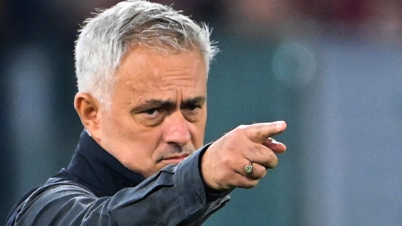 A message from Roma: Mourinho cannot sit on two chairs