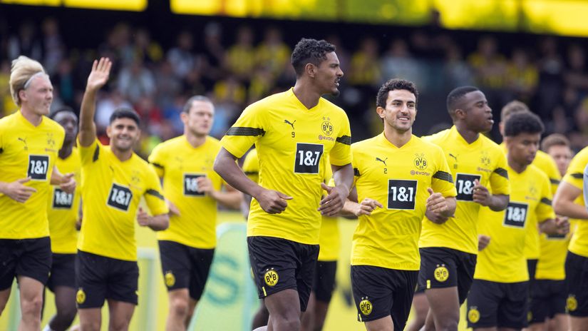 One step closer to return: Sebastian Haller starts training with Borussia in January