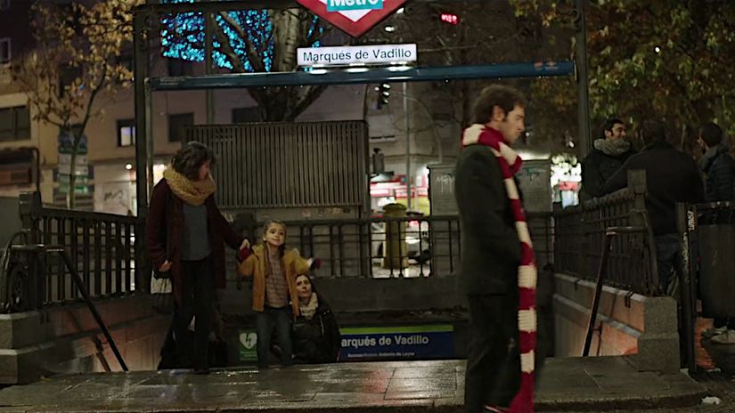 This elf is an Atleti fan (©Atletico de Madrid CF)