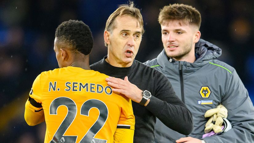 Julen Lopetegui praised his players after a winning start (©AFP)