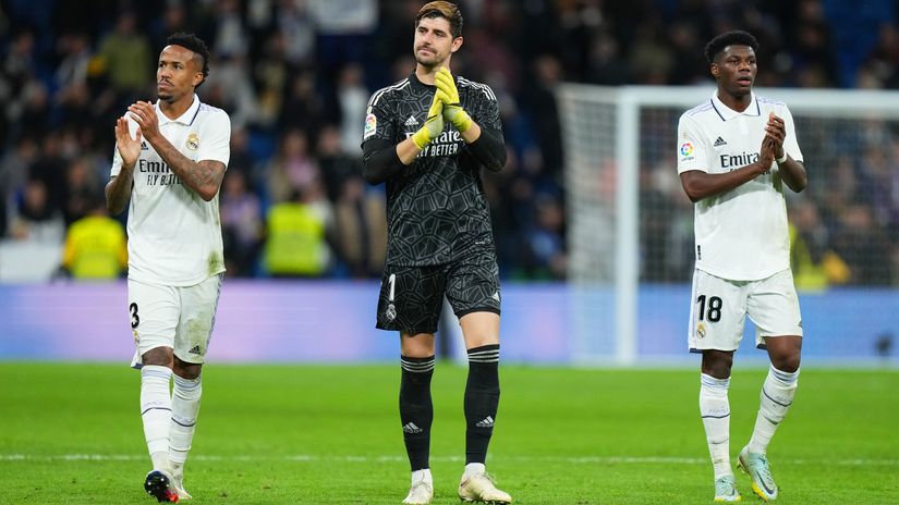 Eder Militao, Courtois and Tchouameni show appreciation to fans (©Angel Martinez/Getty Images)