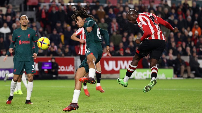 Wissa nails a header for a 2-0 lead (©Ryan Pierse/Getty Images)