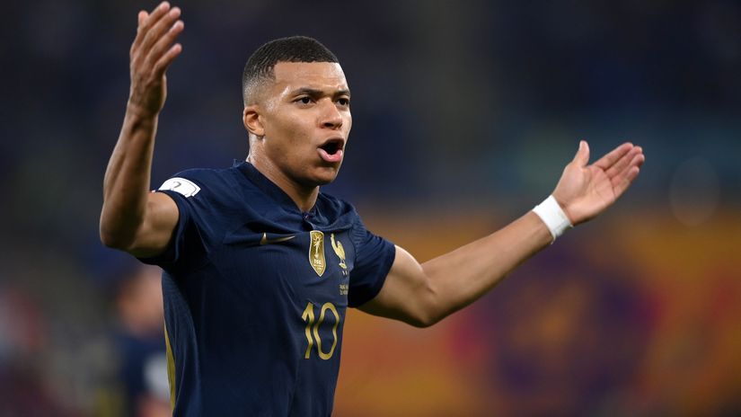 Kylian Mbappe reacts (©Stu Forster/Getty Images)