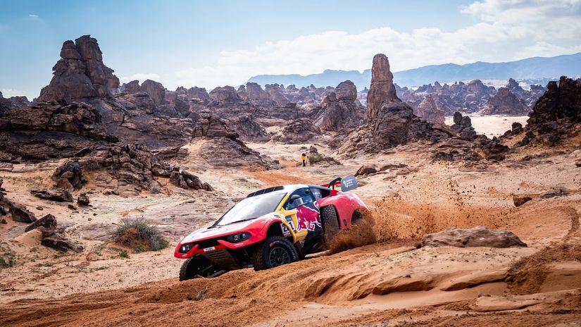 Loeb makes it four in a row at Dakar Rally