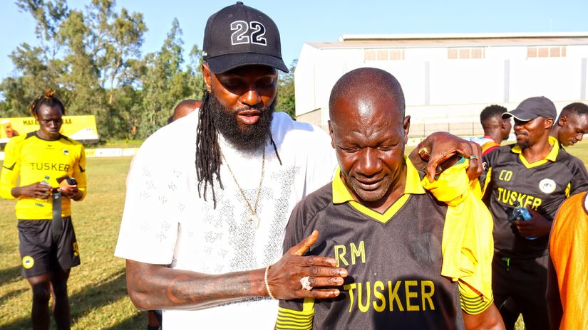 Emmanuel Adebayor, Robert Matano © Tusker FC