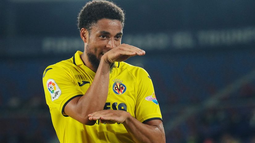 Danjuma celebrating for Villareal (©Aitor Alcalde/Getty Images)