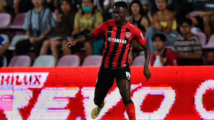 © Muangthong United