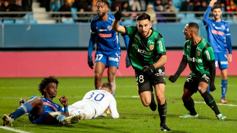 Adrien Thomasson scores (©AFP)