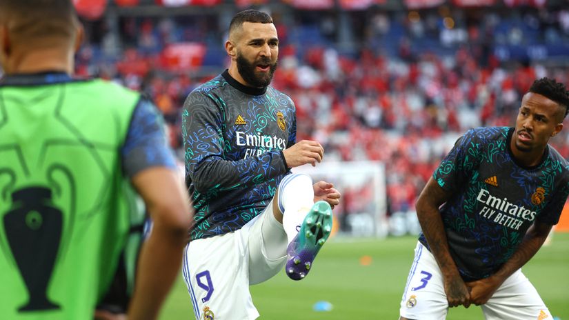 Benzema and Militao (©REUTERS/Kai Pfaffenbach)