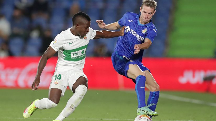 Jakub Jankto (right) in action for Getafe (© Gonzalo Arroyo Moreno/Getty Images)