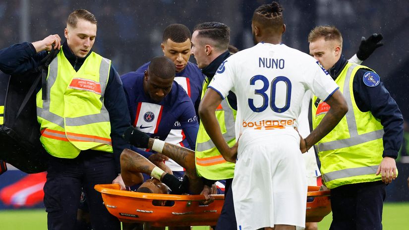 Kimpembe being carried off field (©Gallo Images)