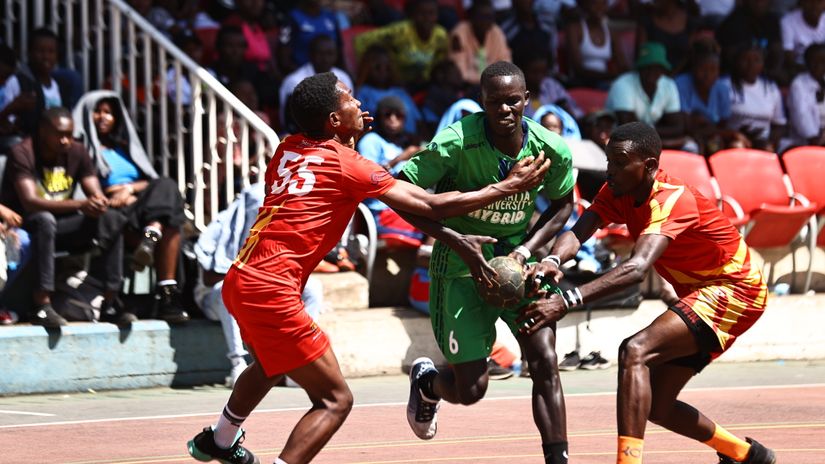 Strathmore in past action © Mozzart Sport 