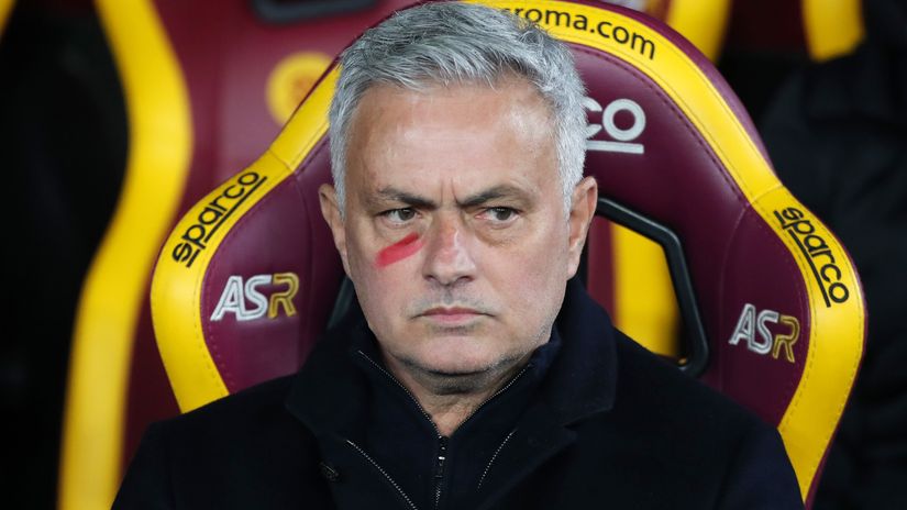 Move like Jagger and stay cool like Mourinho