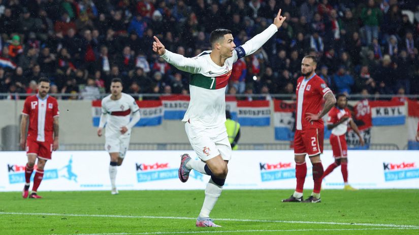 Cristiano Ronaldo celebrates his early opener in Luxembourg (©AFP)