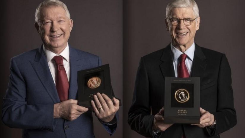 Sir Alex and Wenger with their awards (©Premier League)