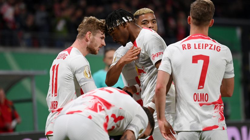 Werner and teammates celebrate against BVB (©Getty images sport)
