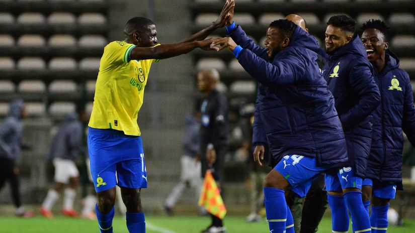 Mamelodi's players celebrate (©Grant Pitcher/Gallo Images)