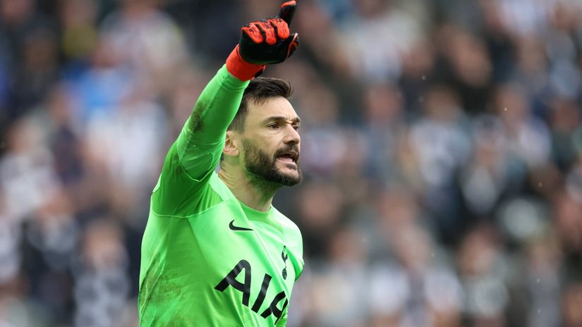 Hugo Lloris in his last game for Tottenham at Newcastle (©Clive Brunskill/Getty Images)