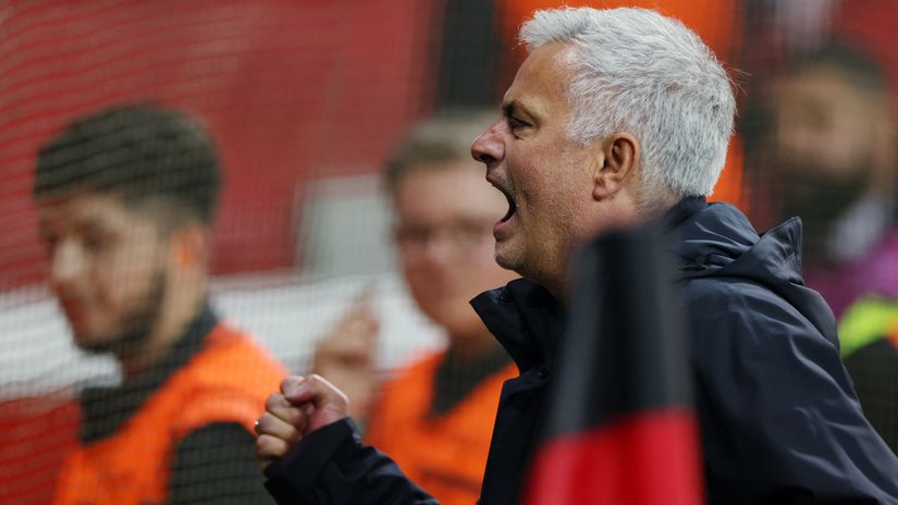 The bus Mou parked in front of Rui Patricio tonight takes Roma straight to Europa League final