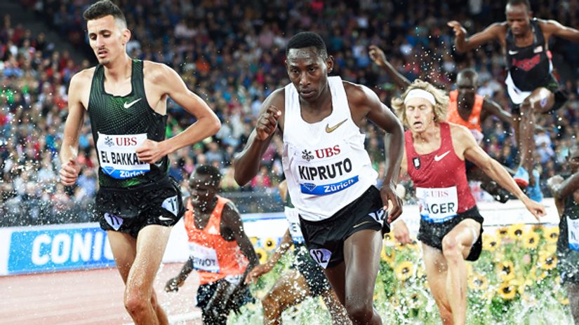 Consenslus, El Bakkali to renew rivalry in Rabat